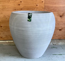 Load image into Gallery viewer, Linea Ellipse Planter Set- Burnt Cement
