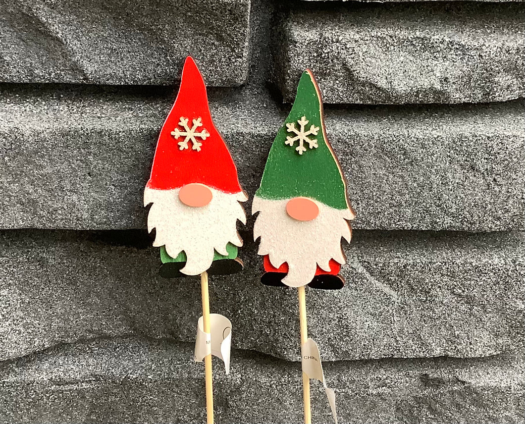 Gnome Santa Wood Stick Red/Green