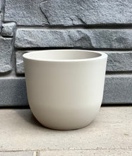 Load image into Gallery viewer, 9.5&quot; Concept Round Planter
