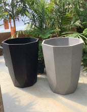 Load image into Gallery viewer, Octagon planter
