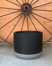 Load image into Gallery viewer, Round Cylinder Small 14"
