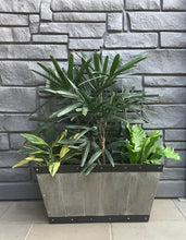 Load image into Gallery viewer, Barnwood Pot 24&quot;
