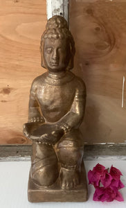 Kneeling Buddha with Plate Statue
